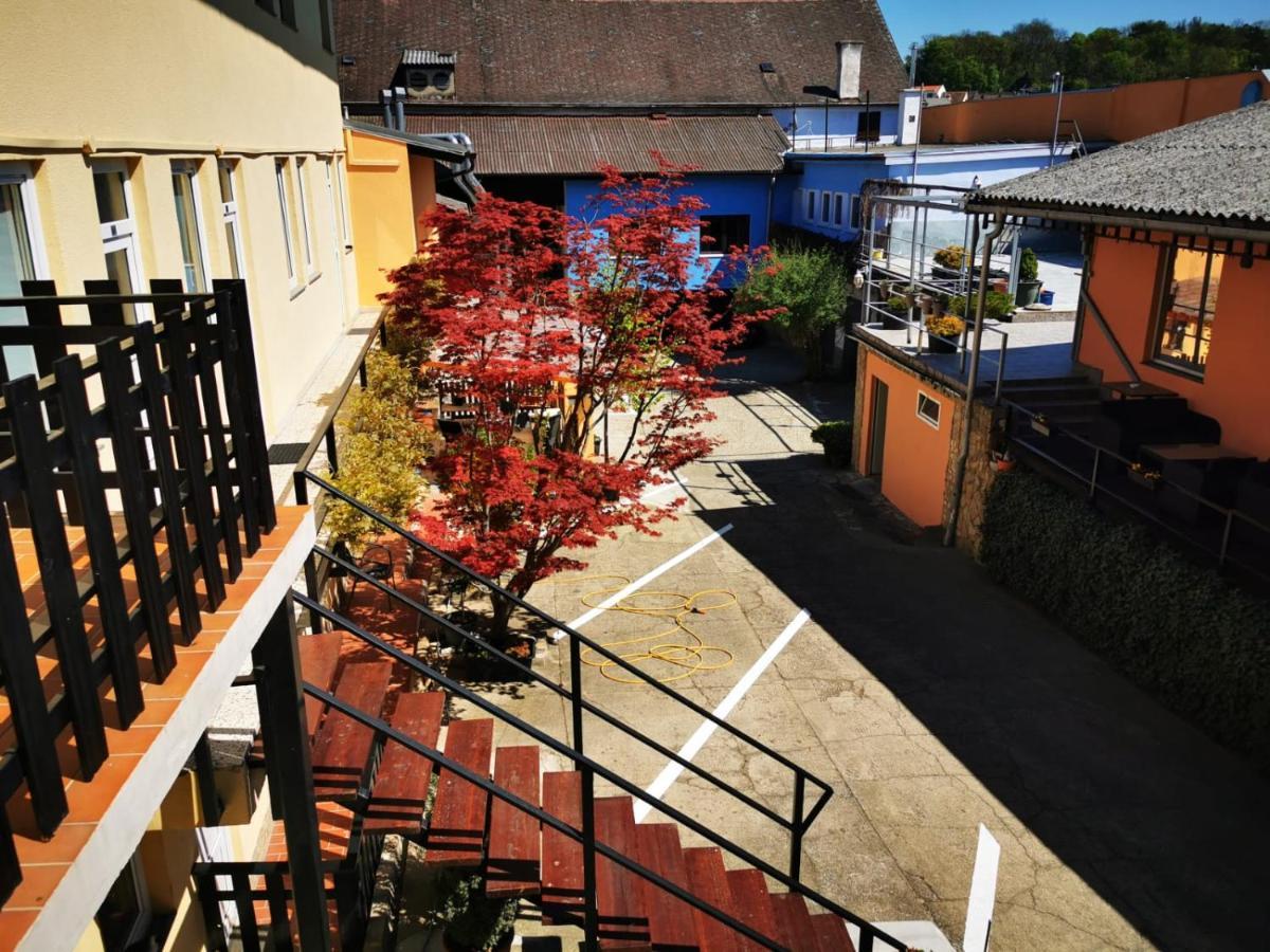 Hotel Goldene Krone Mistelbach Εξωτερικό φωτογραφία