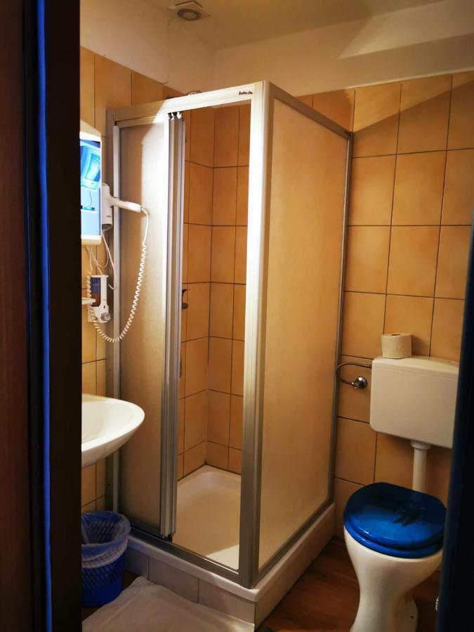 Hotel Goldene Krone Mistelbach Εξωτερικό φωτογραφία