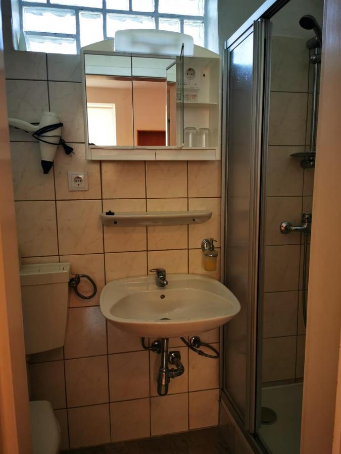 Hotel Goldene Krone Mistelbach Εξωτερικό φωτογραφία