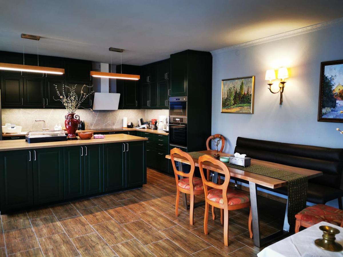 Hotel Goldene Krone Mistelbach Εξωτερικό φωτογραφία