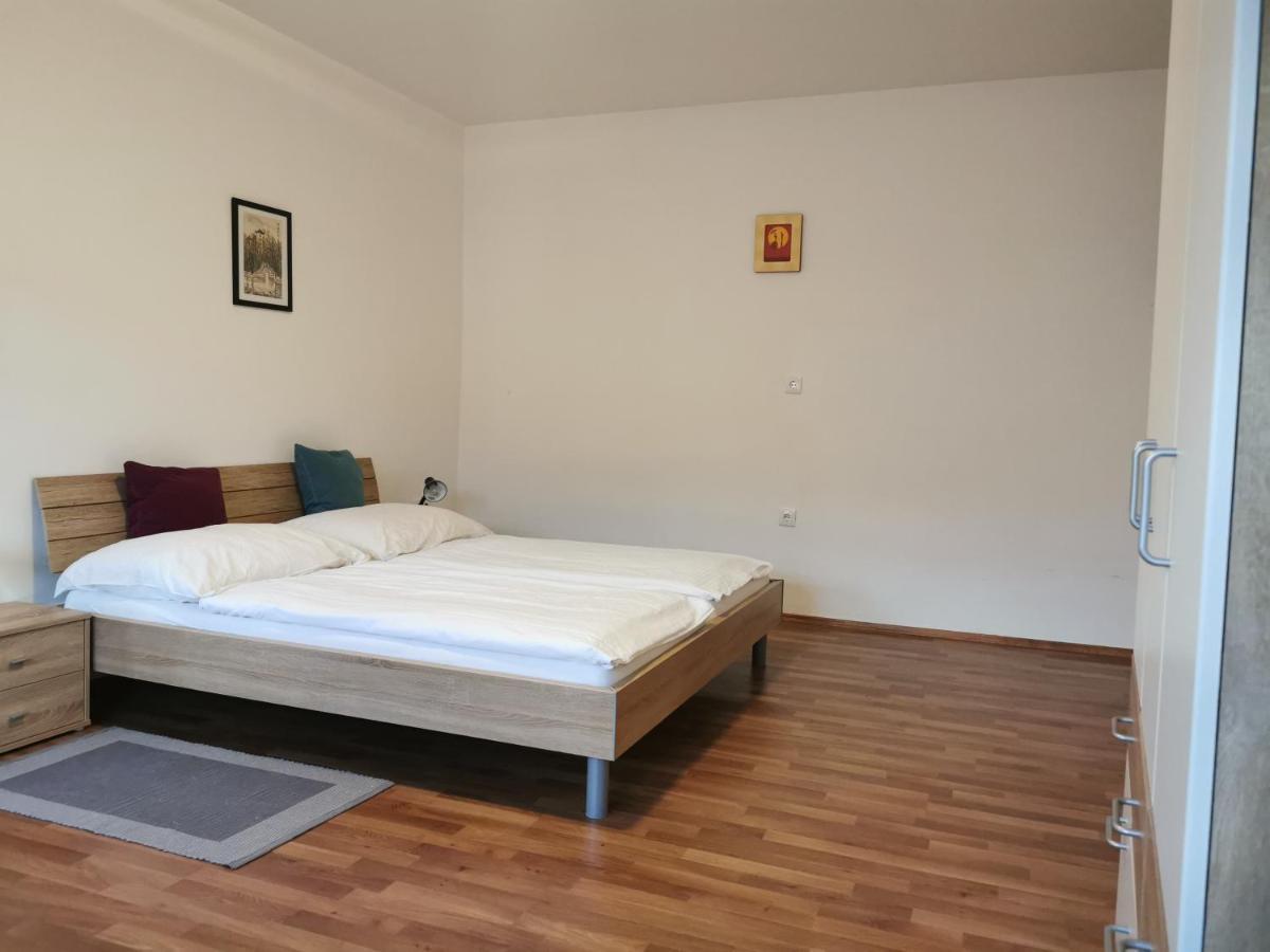 Hotel Goldene Krone Mistelbach Εξωτερικό φωτογραφία